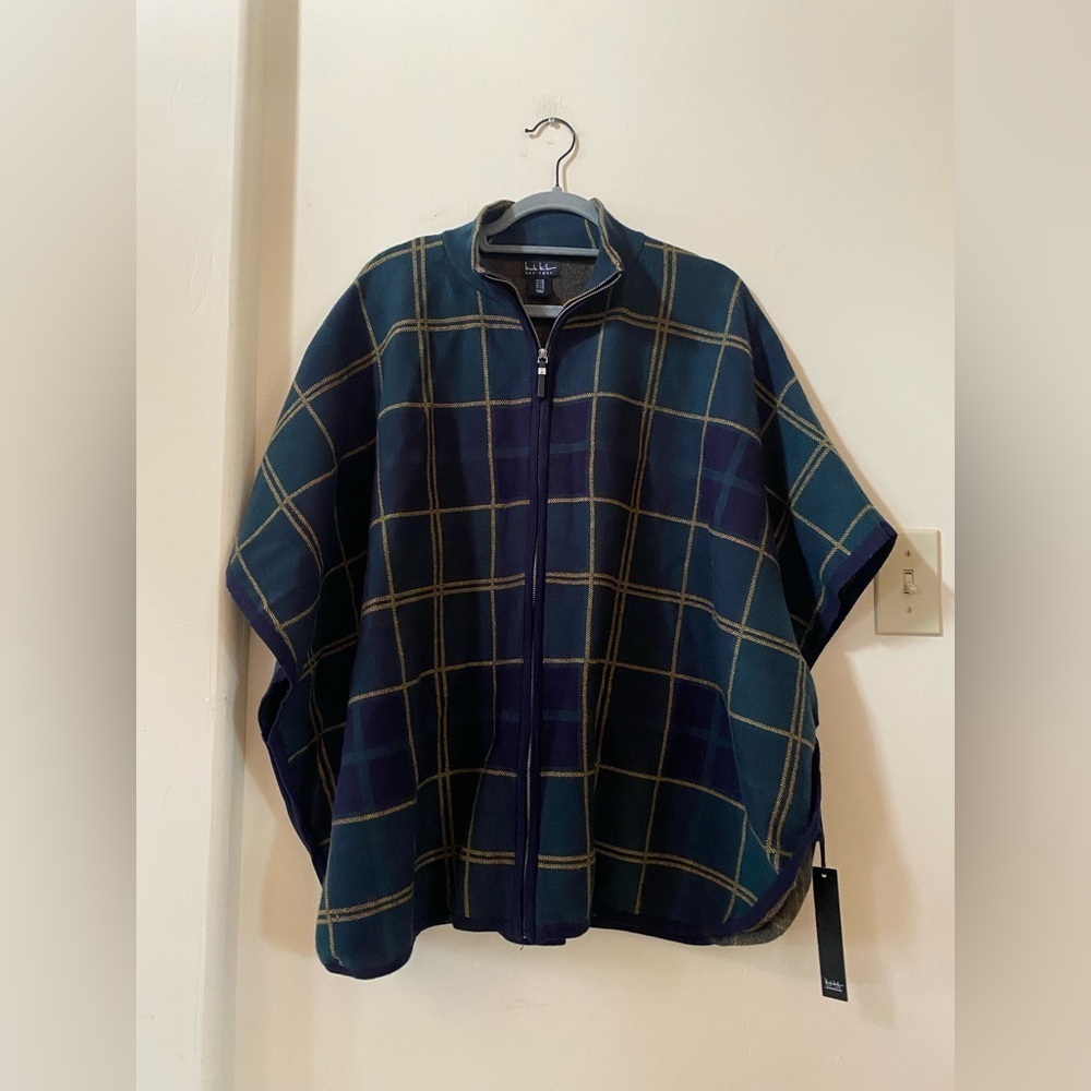 Nicole Miller Buffalo Plaid Zippered Poncho Size L/XL NWT